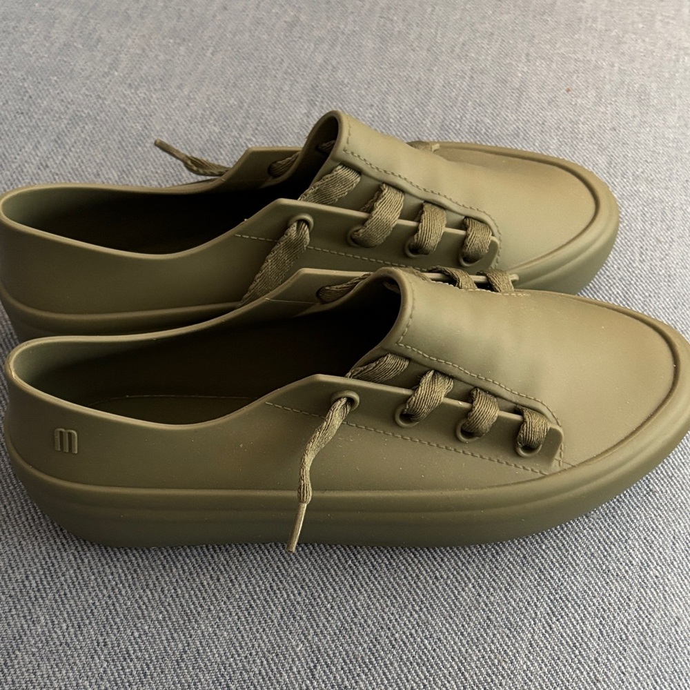 Melissa Women’sGreen Sneakers
